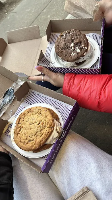 Insomnia Cookies Picture 4