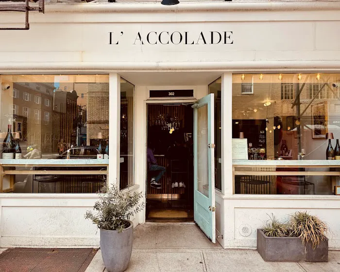 L'Accolade Picture 5