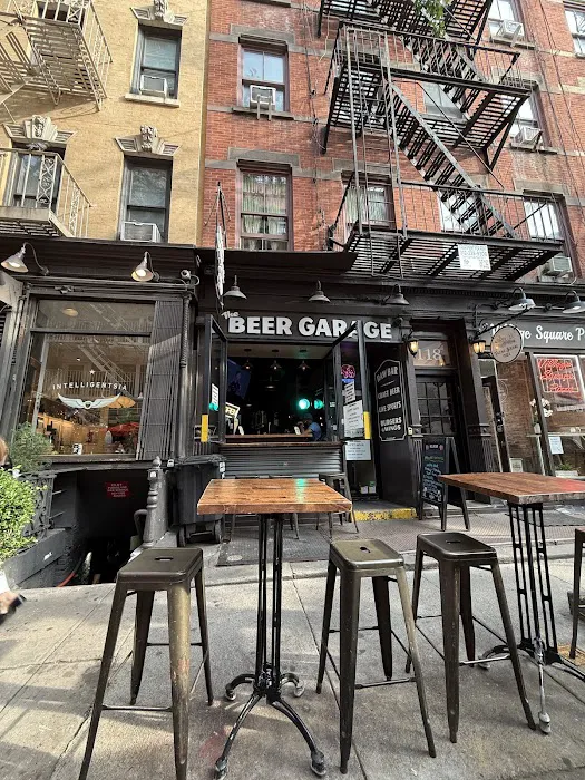 The Beer Garage Picture 5