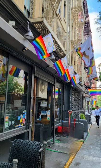 Ty's Bar NYC Picture 6