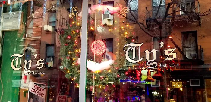 Ty's Bar NYC Picture 4