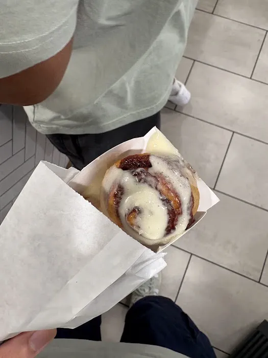 Cinnabon Picture 5