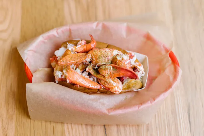 Luke's Lobster Picture 5