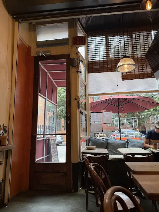 11th Street Cafe Picture 4
