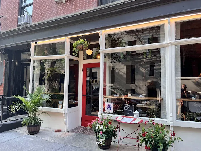 Canto West Village Picture 3