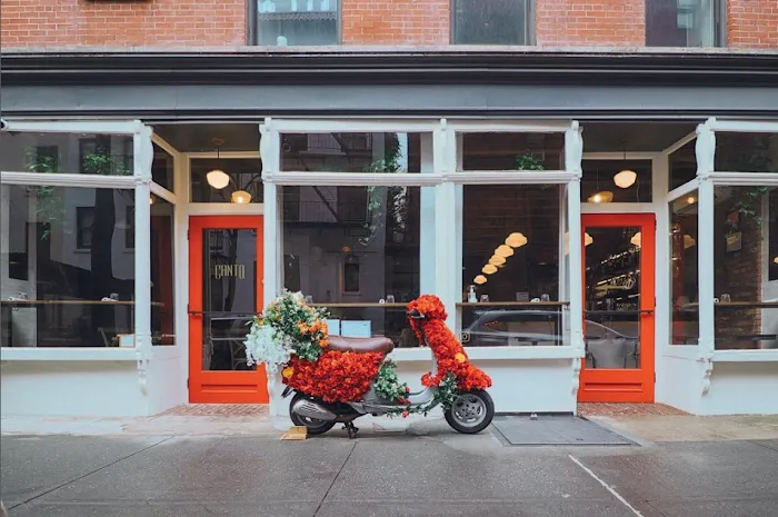 Canto West Village Picture 2