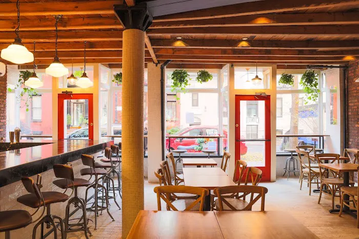 Canto West Village Picture 5