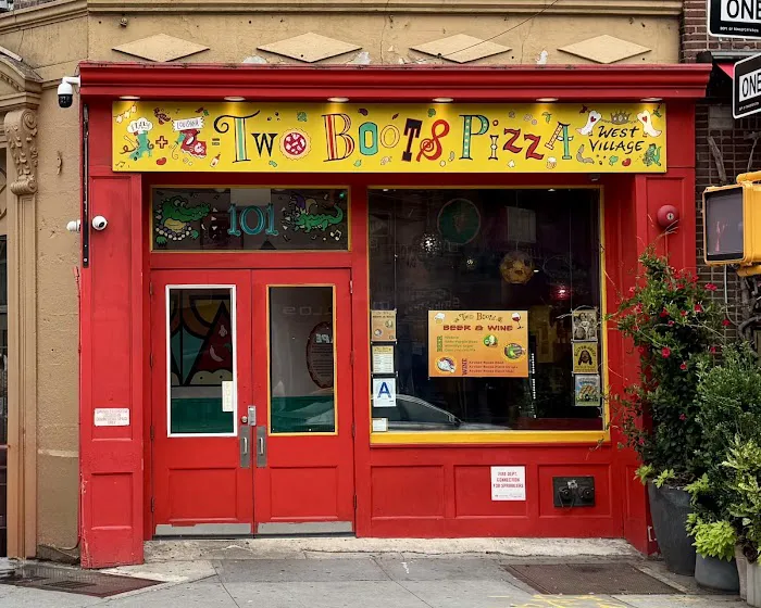 Two Boots Pizza West Village Picture 7