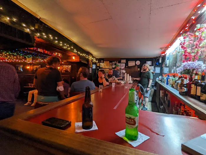 Marie's Crisis Café Picture 8