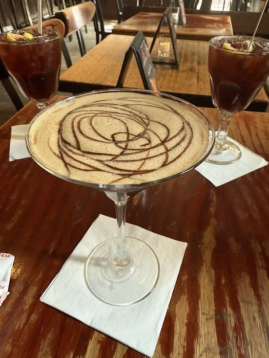 SHADE BAR Crepes Picture 2