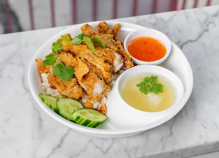ME CHICKEN RICE Picture 3