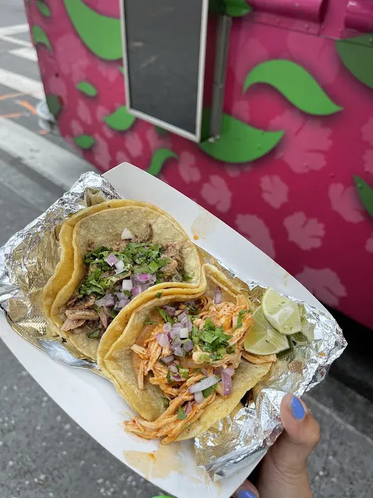 El Grillito Food Truck Picture 2