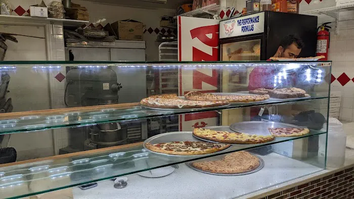 99 Cent Village Pizza Picture 5