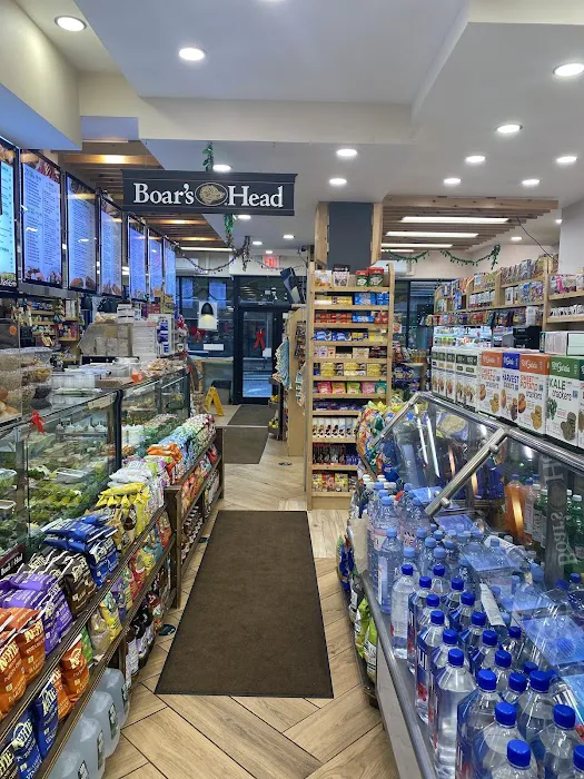Heavenly Market Deli Picture 3