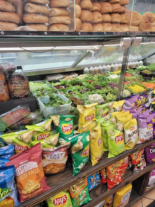 Heavenly Market Deli Picture 4