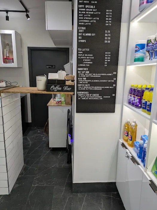 Terminal B Mart / Sippy Cafe Picture 4