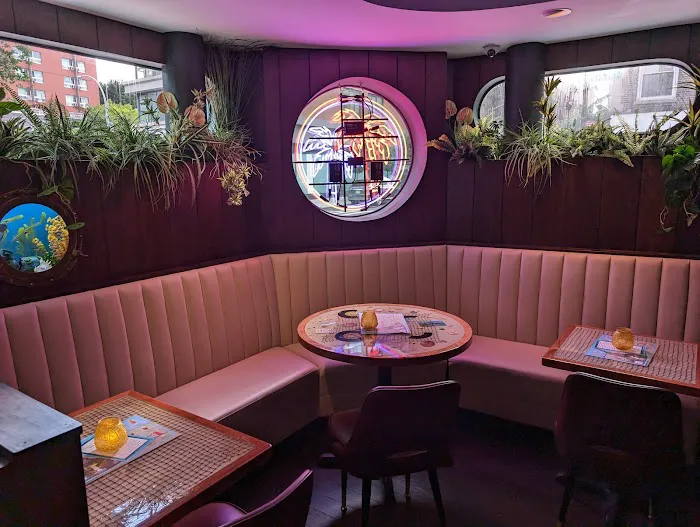 Commodore II Picture 2