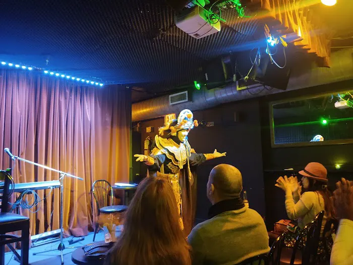 Parkside Lounge Picture 4