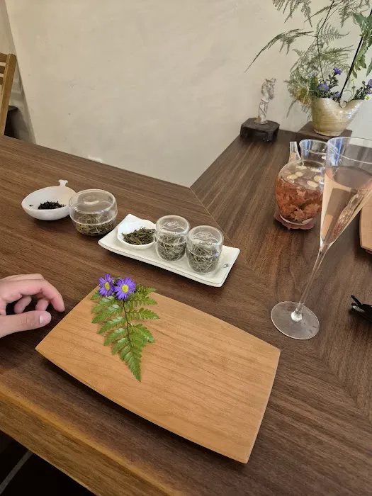 Flowing Space Tea House Picture 3