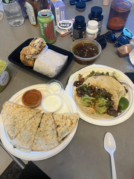 Ben's Deli Grocery Picture 9