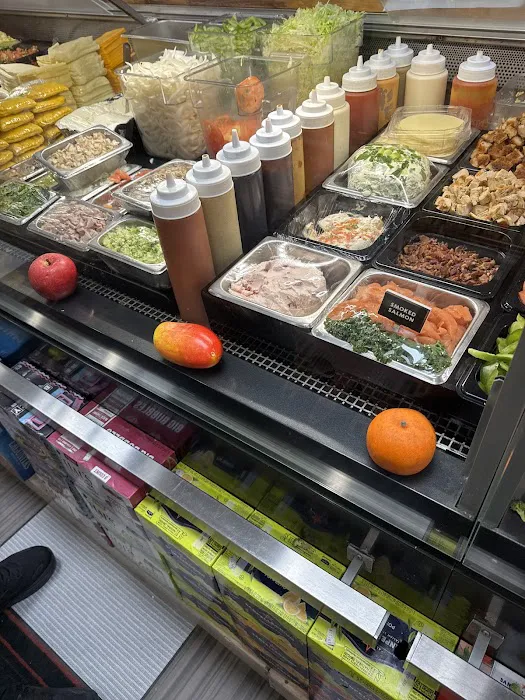 Fancy Ny Grill And Deli Picture 10