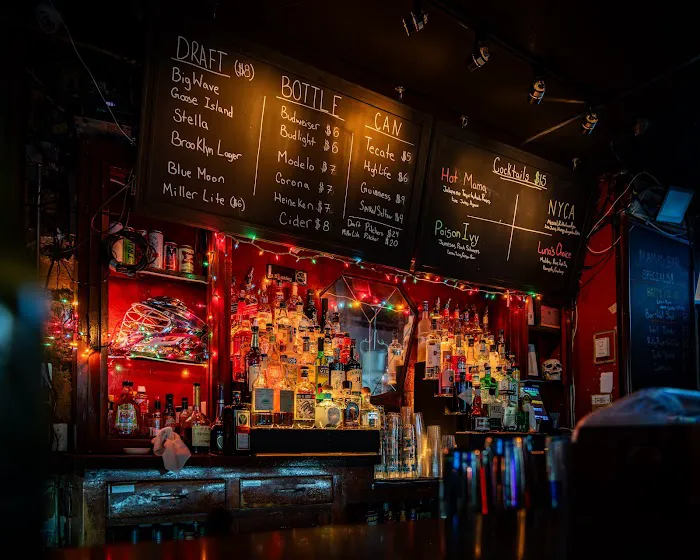 Mama's Bar Picture 2