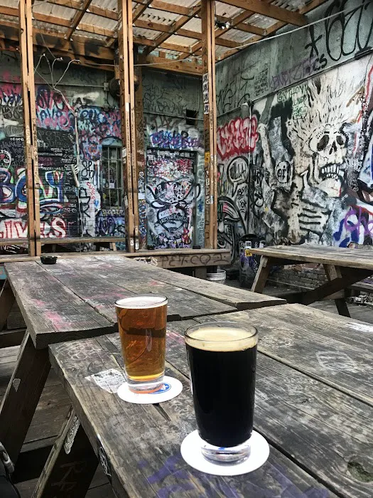 Double Down Saloon Picture 4