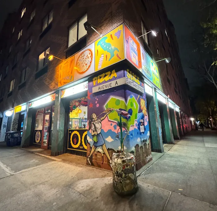 Two Boots Pizza East Village Picture 4