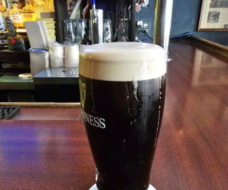 Kelly's Sports Bar