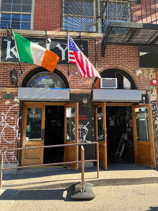 Kelly's Sports Bar Picture 5