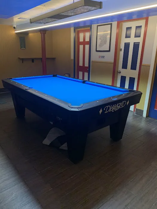 Kelly's Sports Bar Picture 2