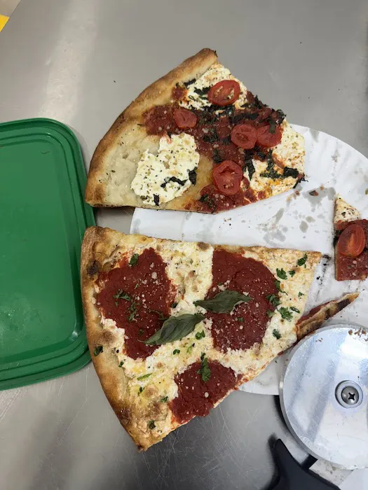 Basilico Pizzeria Halal Picture 10