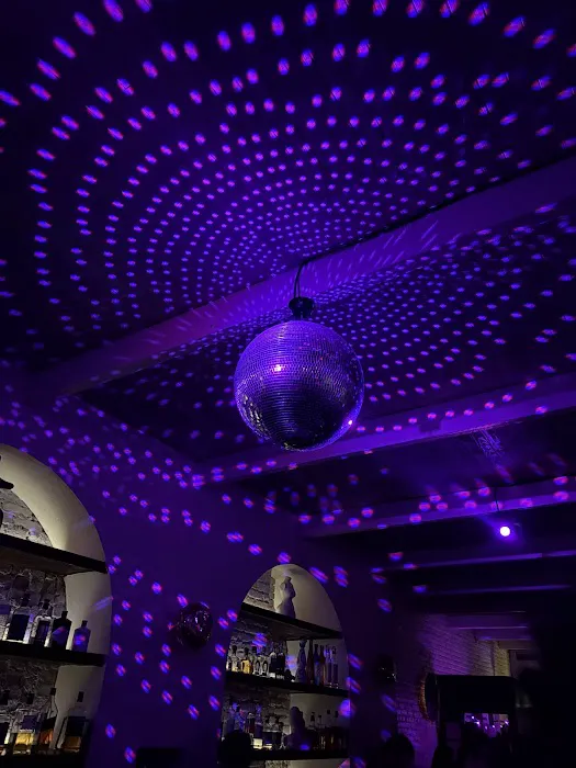 Wiggle Room Picture 6
