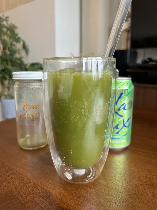 Toms Juice Picture 6