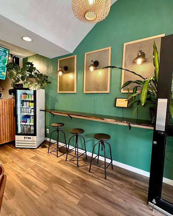 Tropic Berry Cafe Picture 8
