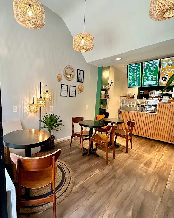Tropic Berry Cafe Picture 5