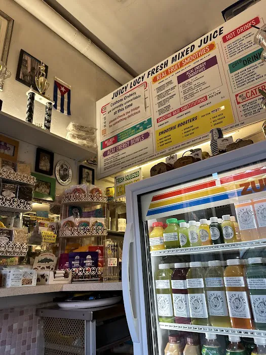 Juicy Lucy Juice Bar Picture 10