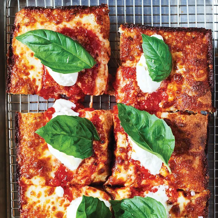 Emmy Squared Pizza: East Village Picture 4
