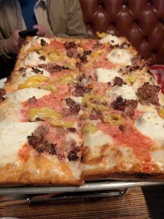 Emmy Squared Pizza: East Village Picture 1