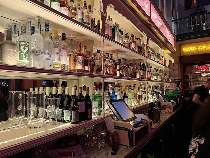NO BAR Picture 2