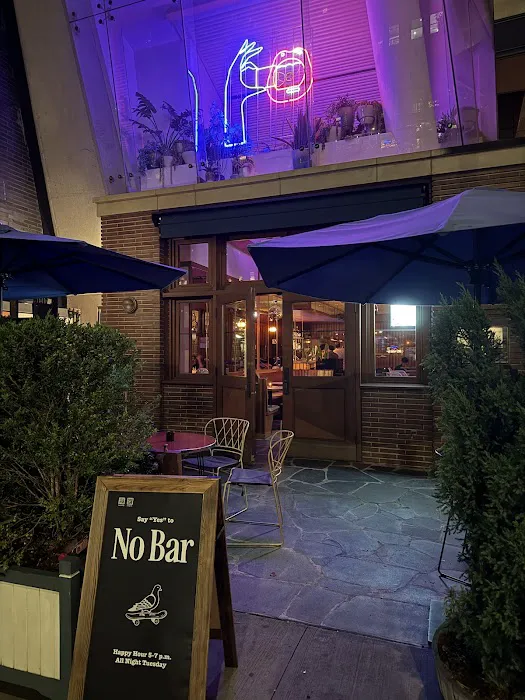 NO BAR Picture 10