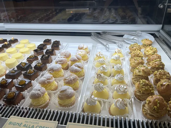 Realmuto: Italian Pastry & Gelato Picture 9