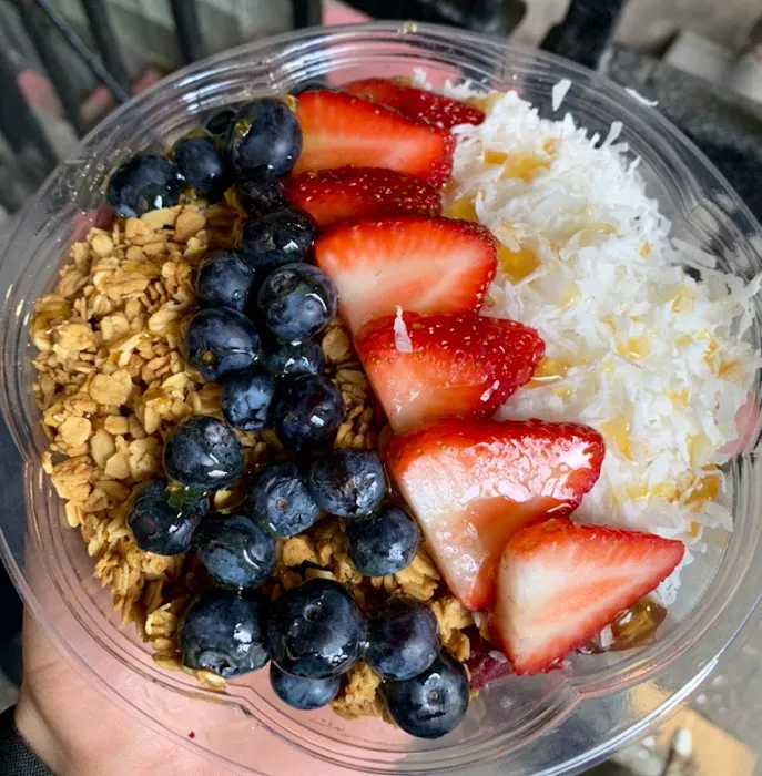 Baya Bar - Acai & Smoothie Shop Picture 10