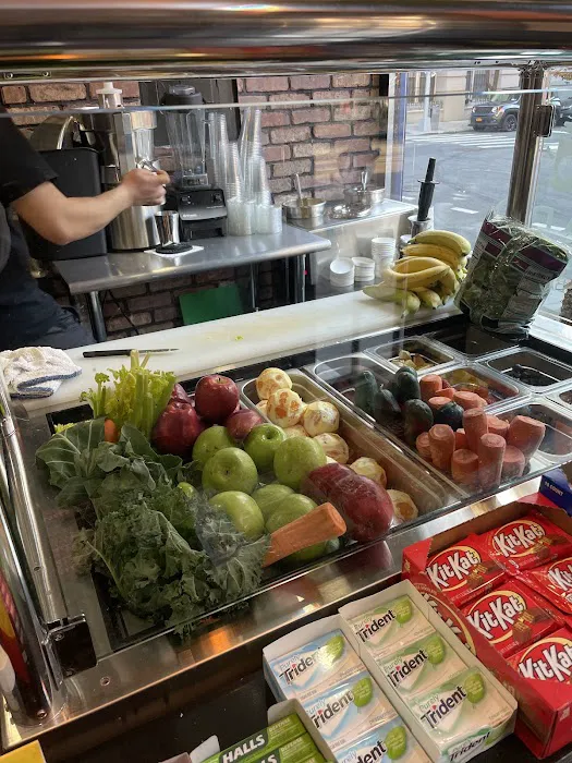 MARO JUICE BAR & DELI Picture 10