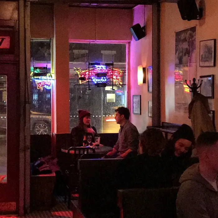 WXOU Bar Picture 10