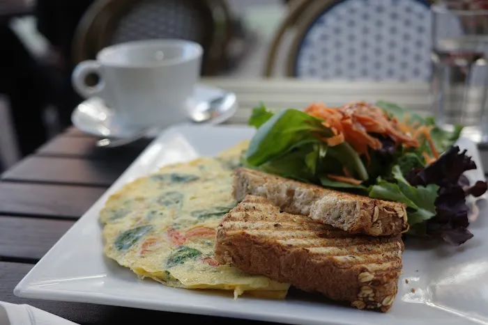 Cafe Luna Picture 1