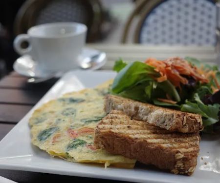 Cafe Luna