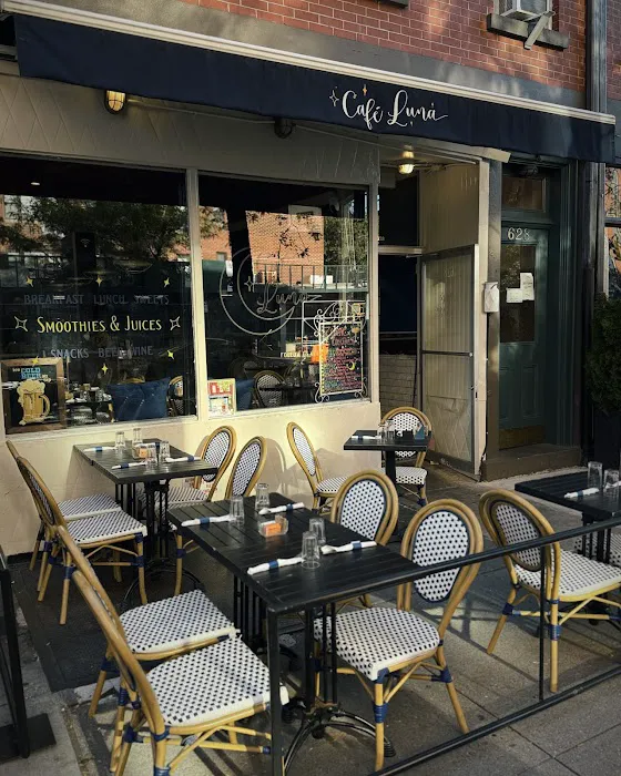 Cafe Luna Picture 6