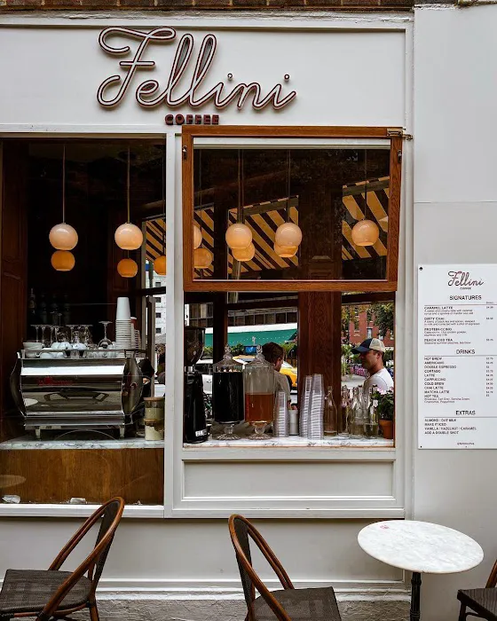 Fellini Cucina Picture 7