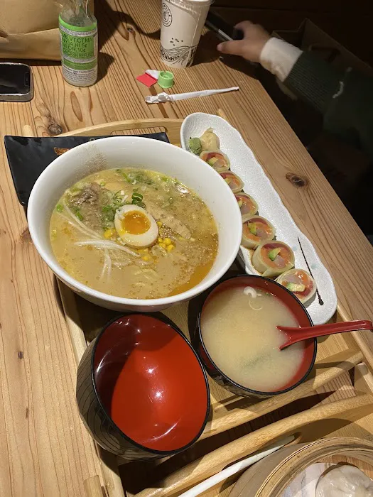 Jin Noodle and Sushi Picture 10